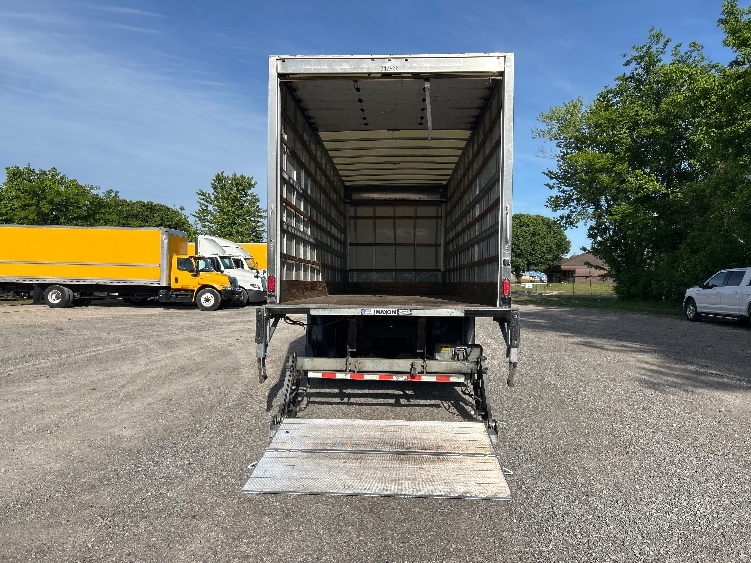 2020 Hino 268 in Poplar Bluff, MO — photo 9