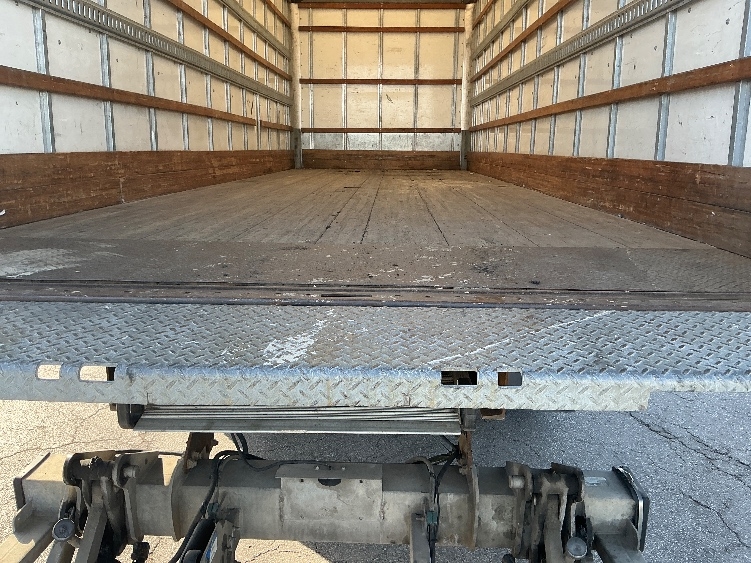 2020 Hino 268 in Moberly, MO — photo 10