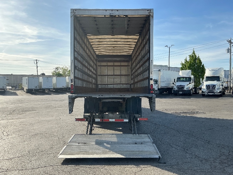 2020 Hino 268 in Moberly, MO — photo 9
