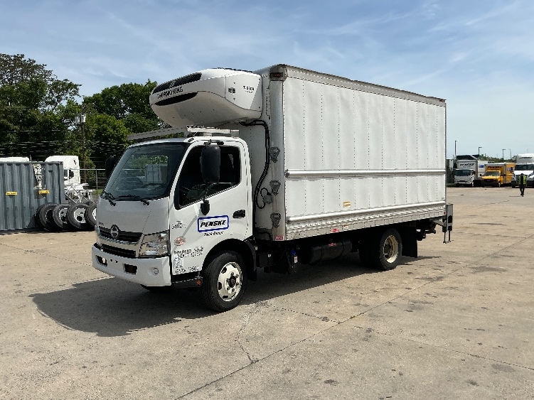 2020 Hino in Essex, MD — photo 3