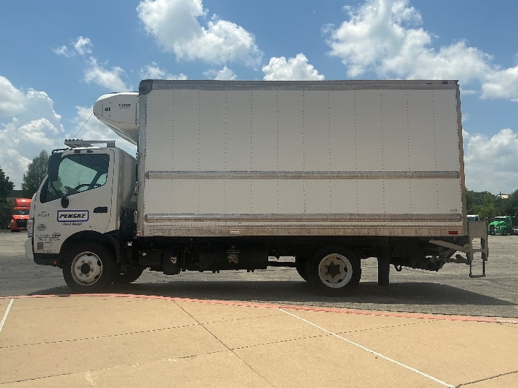 2020 Hino in San Antonio, TX — photo 4