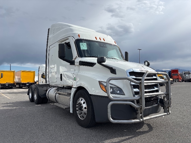 2021 Freightliner Cascadia