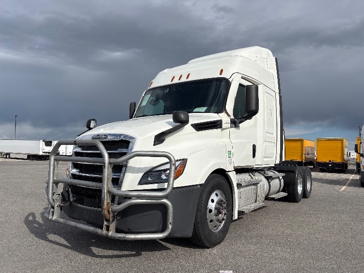 2021 Freightliner Cascadia in Salt Lake City, UT — photo 3