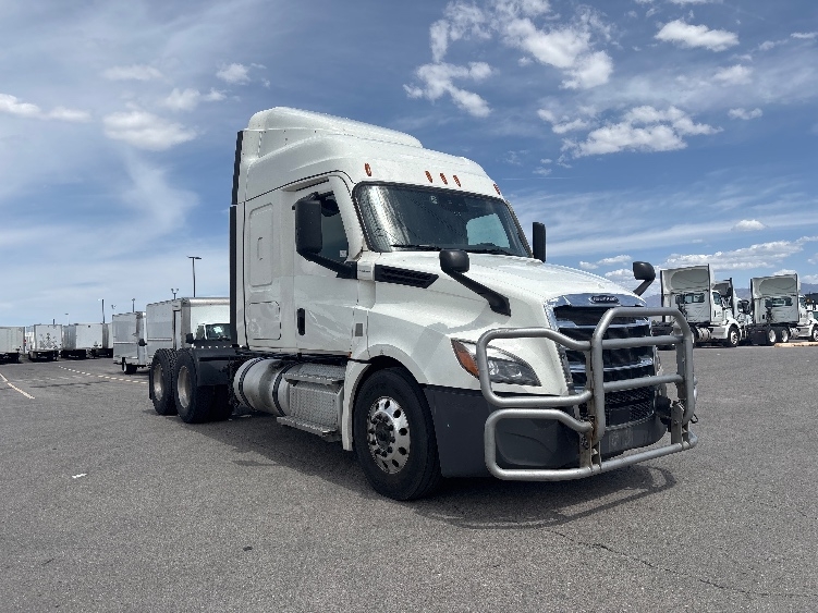 2021 Freightliner Cascadia