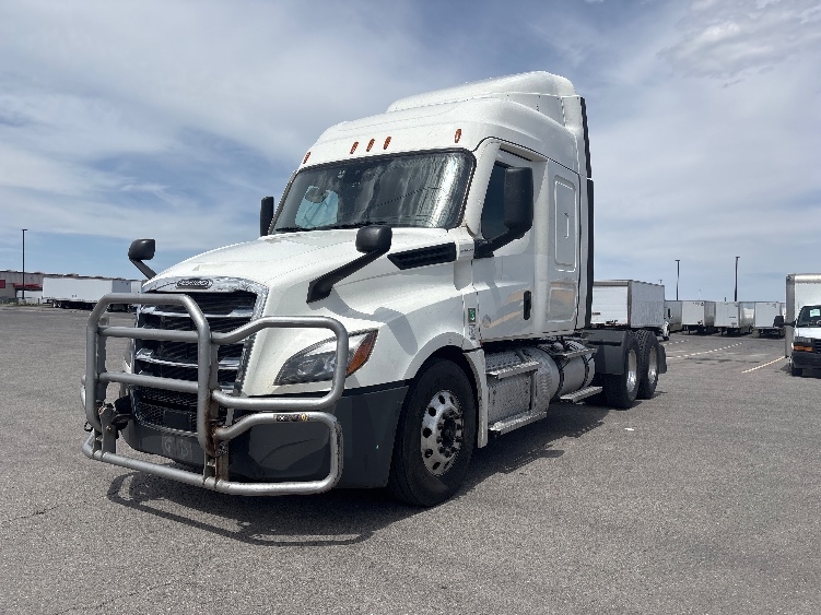 2021 Freightliner Cascadia in Salt Lake City, UT — photo 3
