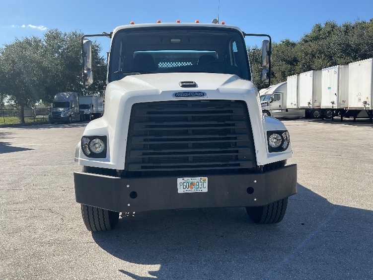 2020 Freightliner 114SD in Tampa, FL — photo 2