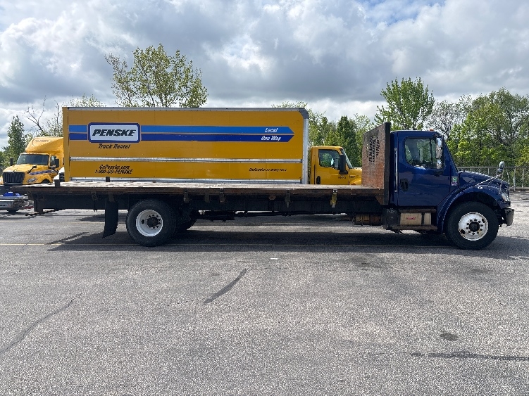 2020 Freightliner M2 106 in Middlefield, OH — photo 10
