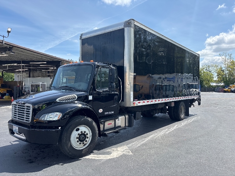 2020 Freightliner eM2 in Kent, WA — photo 3