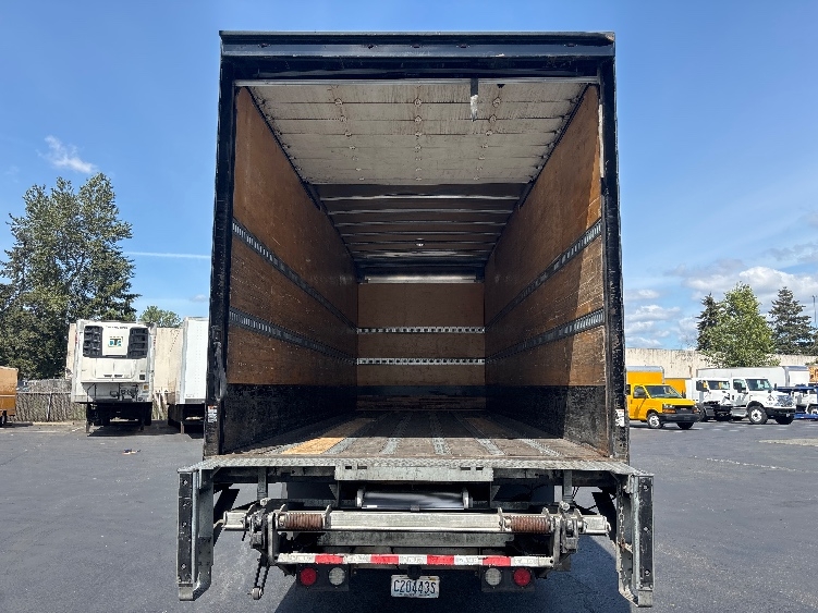 2020 Freightliner eM2 in Kent, WA — photo 8