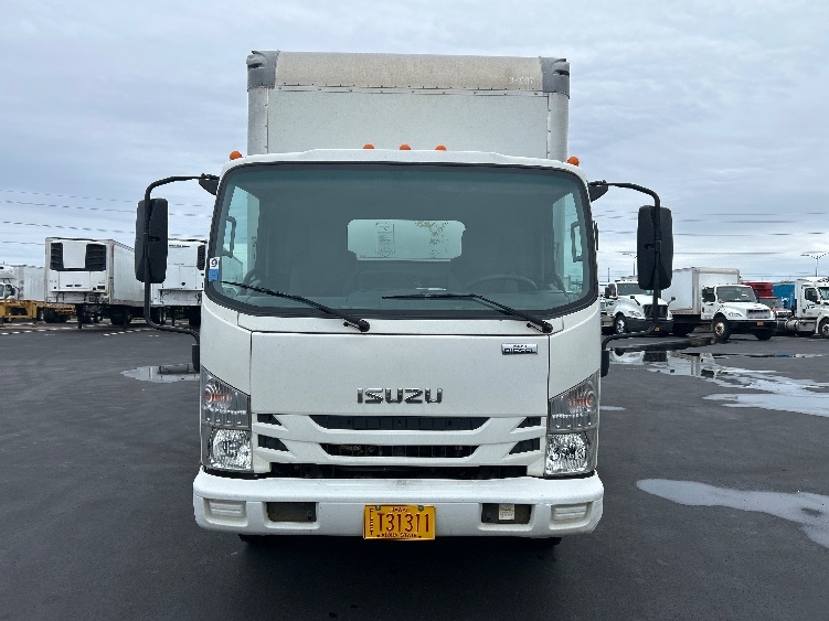 2020 Isuzu NQR in Torrance, CA — photo 2