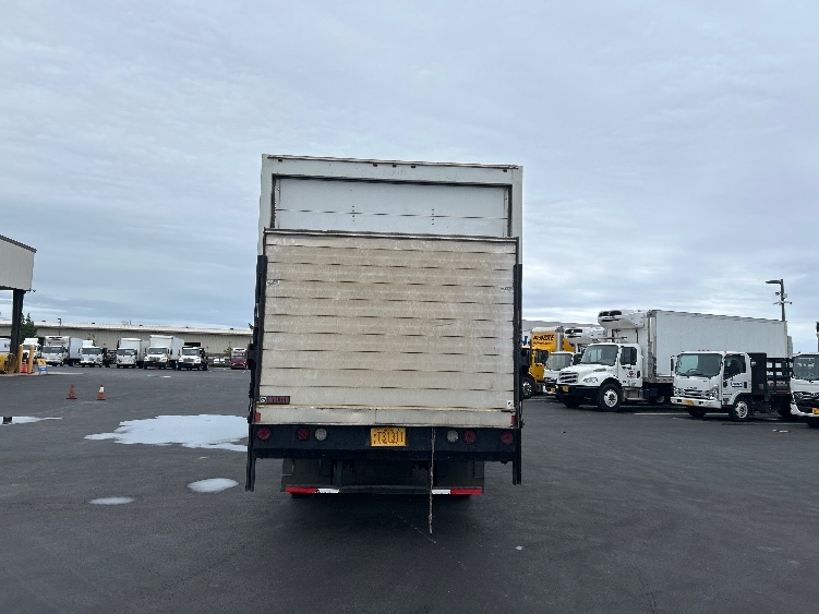 2020 Isuzu NQR in Torrance, CA — photo 7