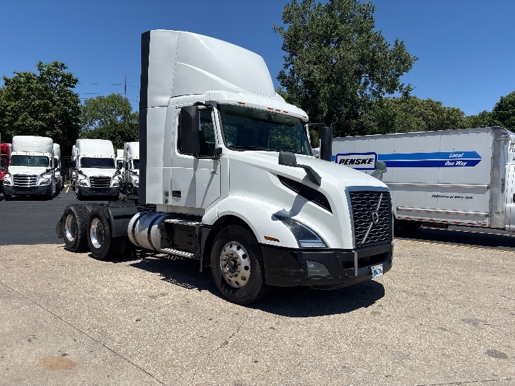 2020 Volvo VNL 300