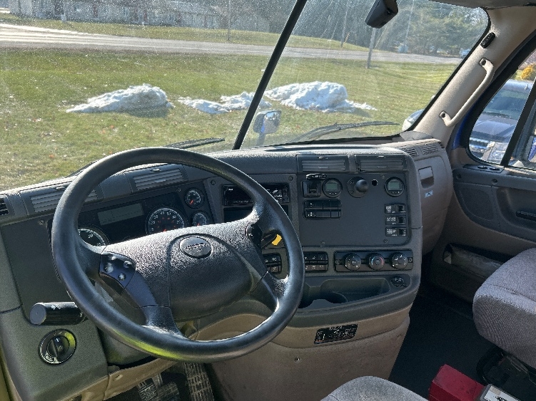 2020 Freightliner in Elkhart, IN — photo 10