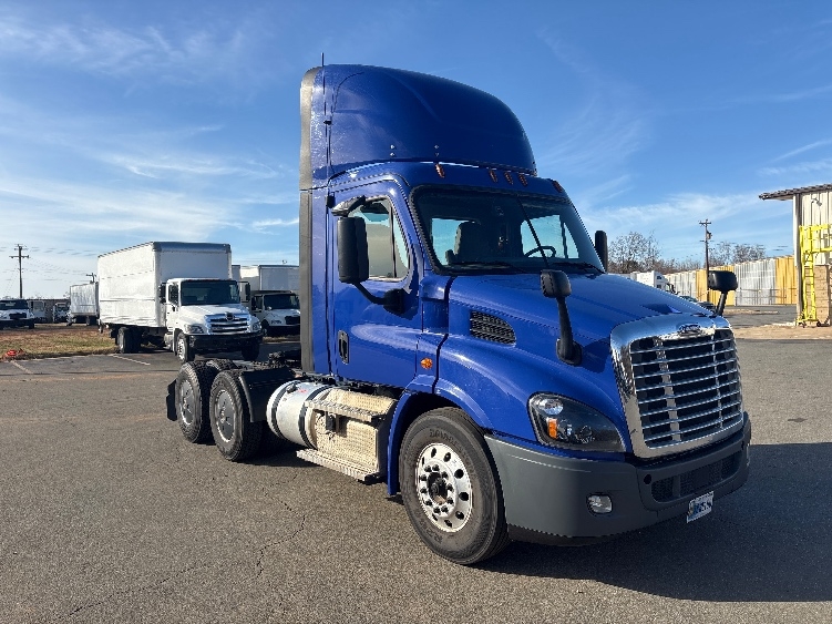 2020 Freightliner Cascadia