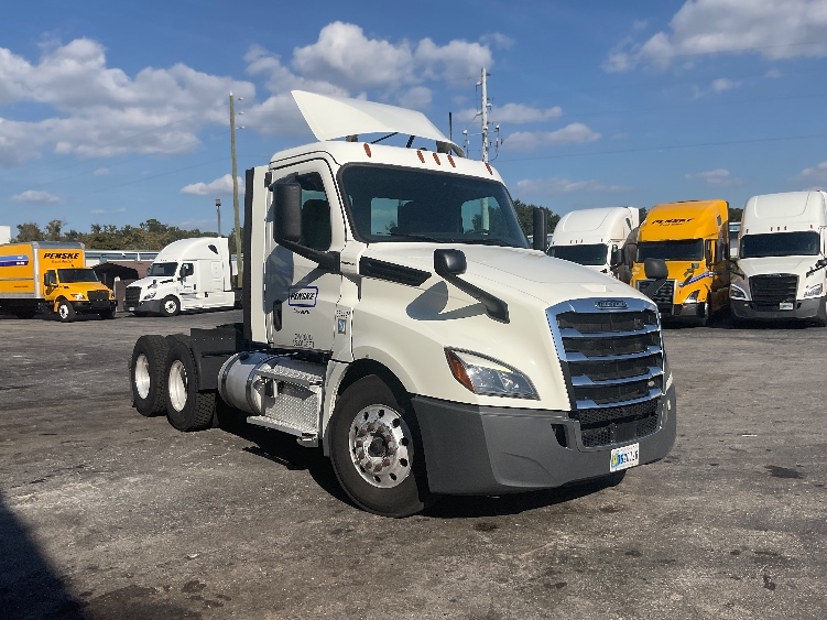 2020 Freightliner Cascadia