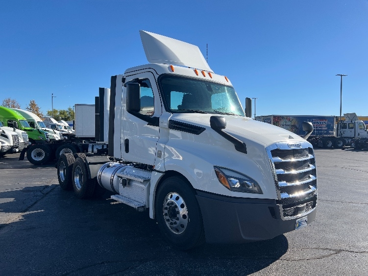 2020 Freightliner Cascadia