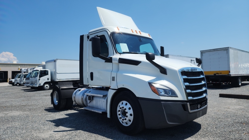 2020 Freightliner Cascadia