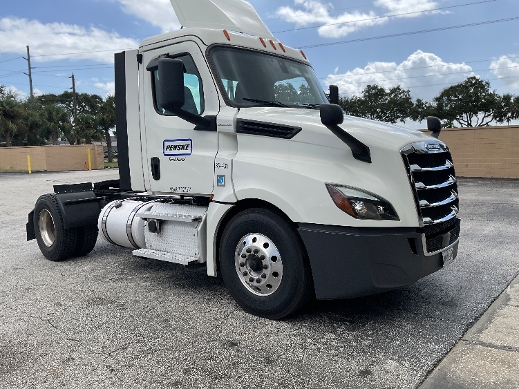 2020 Freightliner Cascadia