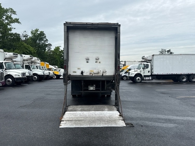 2020 Freightliner eM2 in Jessup, MD — photo 9