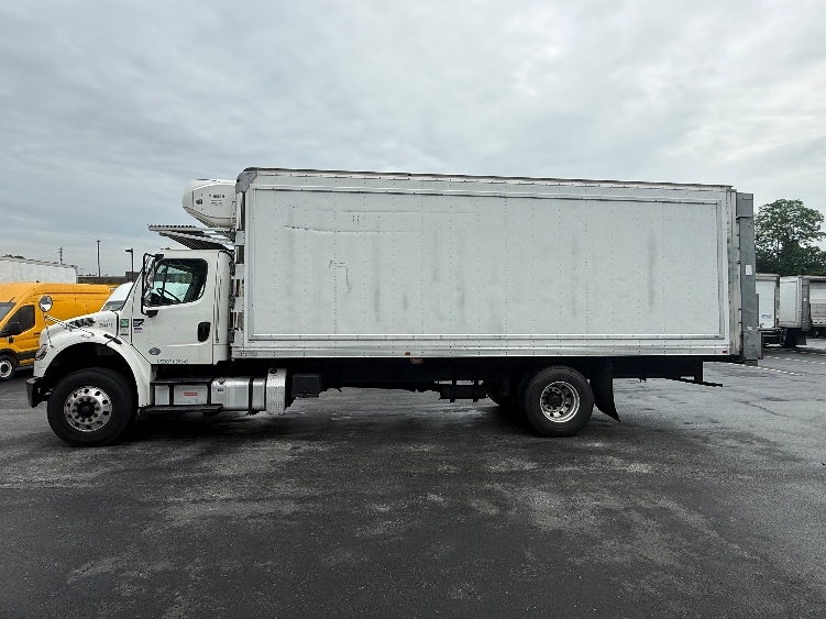 2020 Freightliner eM2 in Jessup, MD — photo 4