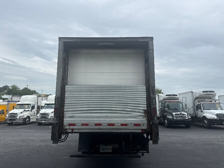 2020 Freightliner eM2 in Jessup, MD — photo 7