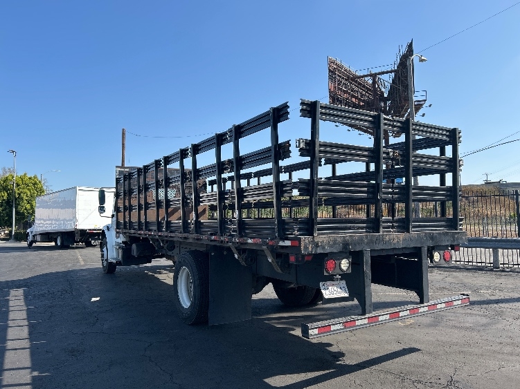 2021 Freightliner eM2 in Torrance, CA — photo 6