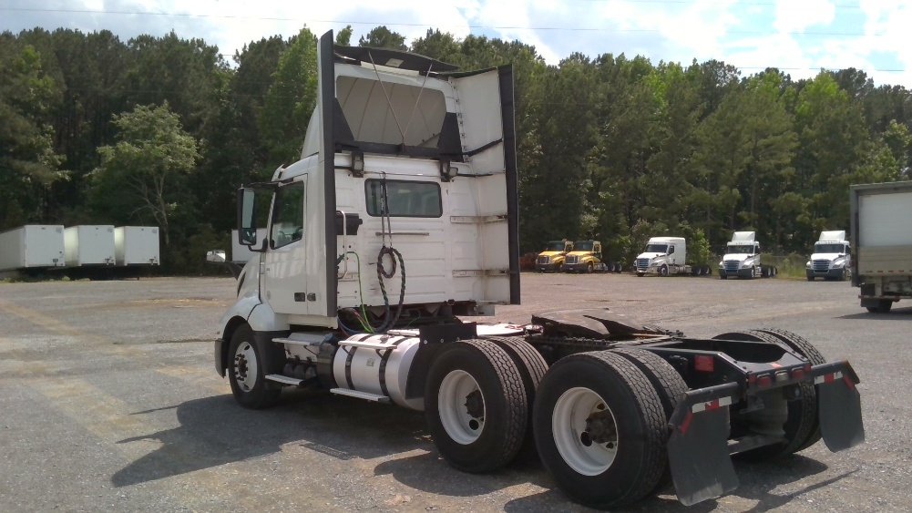 2020 Volvo VNL 300 in Boaz, AL — photo 5