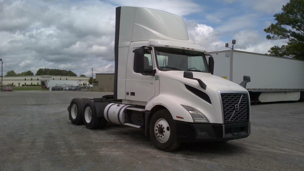 2020 Volvo VNL 300