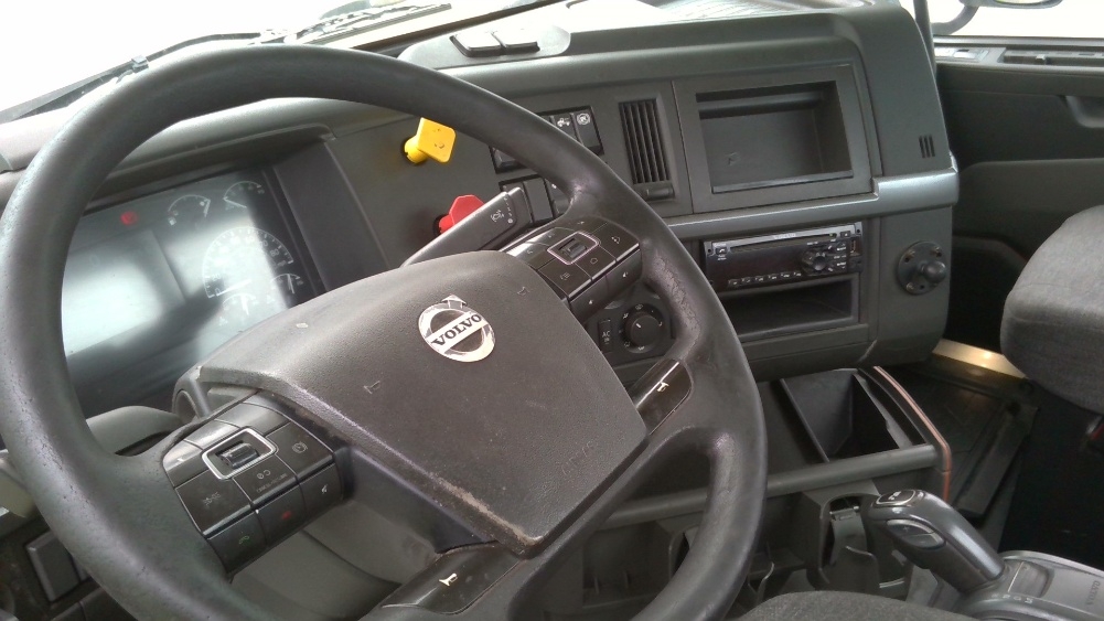 2020 Volvo VNL 300 in Boaz, AL — photo 10