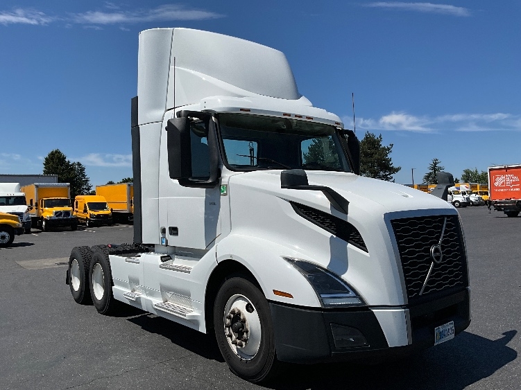 2020 Volvo VNL 300