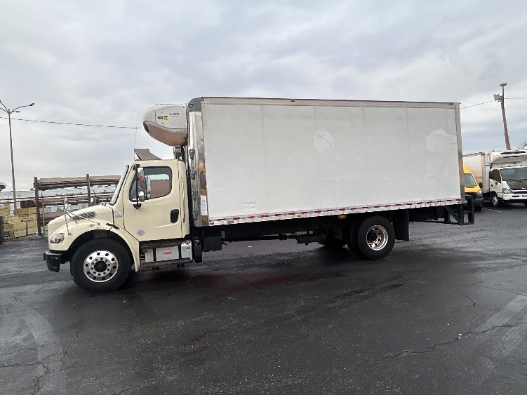 2020 Freightliner M2 106 in Baltimore, MD — photo 4