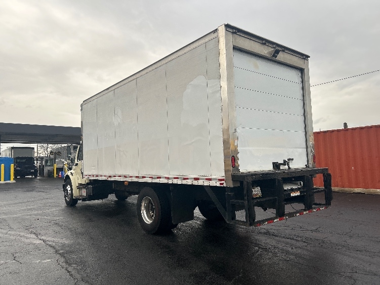 2020 Freightliner M2 106 in Baltimore, MD — photo 6