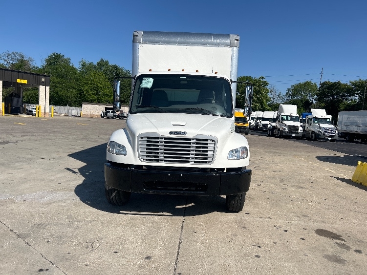 2020 Freightliner eM2 in Indianapolis, IN — photo 2
