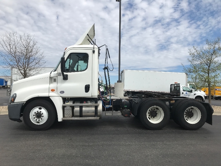 2020 Freightliner Cascadia in Windsor, WI — photo 4