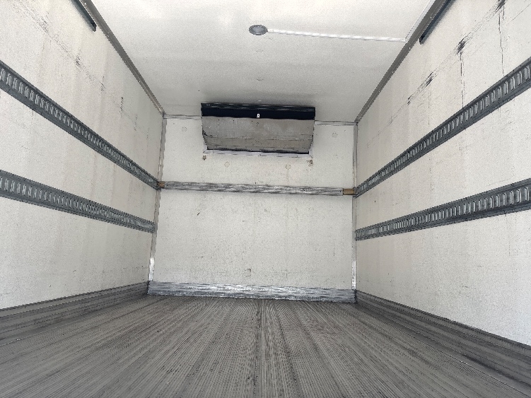 2020 Isuzu NRR in Phoenix, AZ — photo 8
