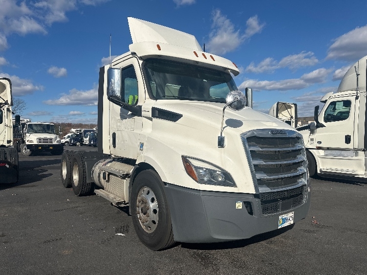 2020 Freightliner Cascadia