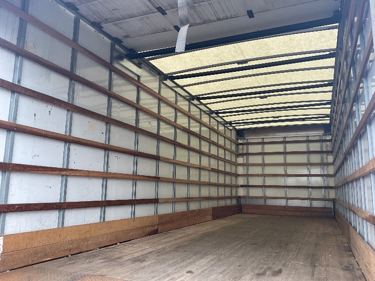 2020 Freightliner eM2 in Plymouth, MI — photo 10