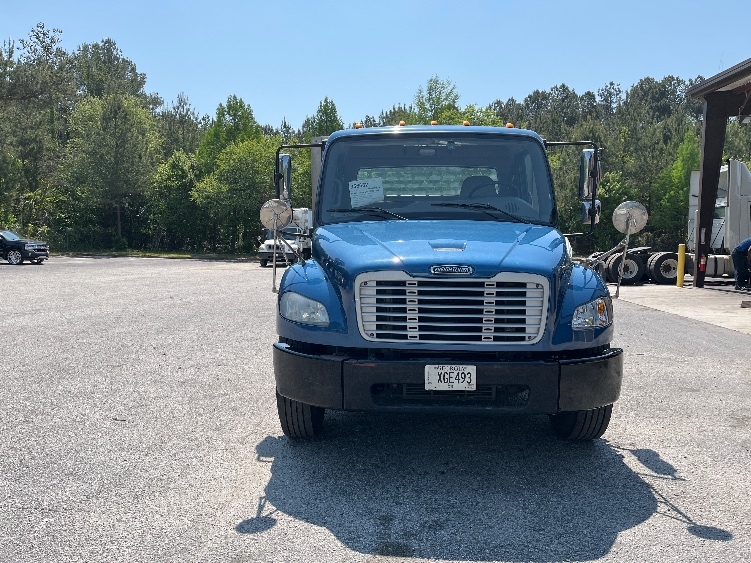 2020 Freightliner eM2 in Forest Park, GA — photo 2