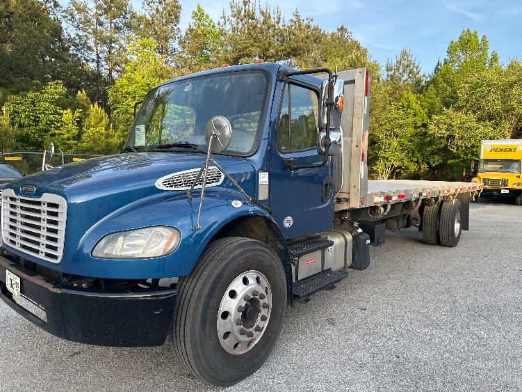 2020 Freightliner eM2 in Atlanta, GA — photo 3