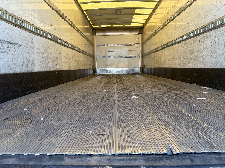 2020 Hino 338 in Fontana, CA — photo 10