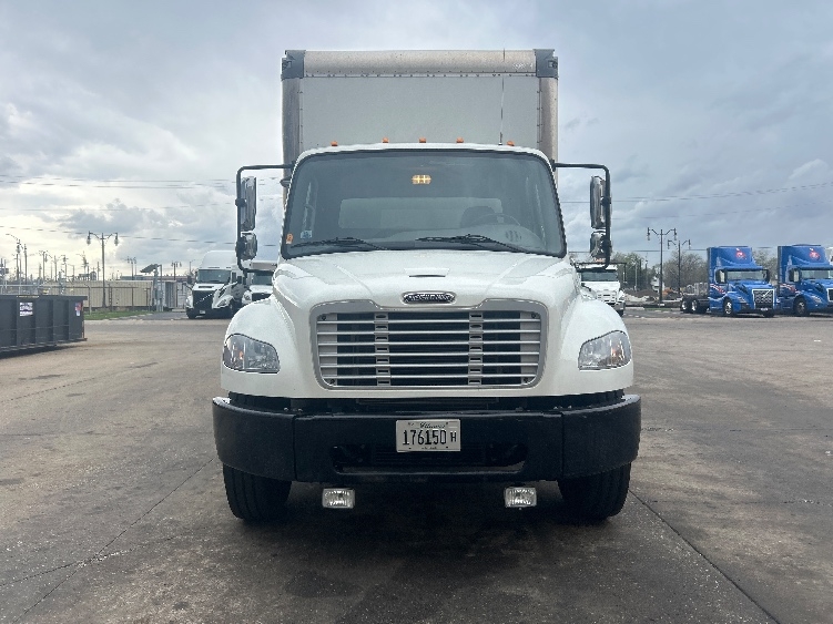 2020 Freightliner eM2 in La Porte, IN — photo 2