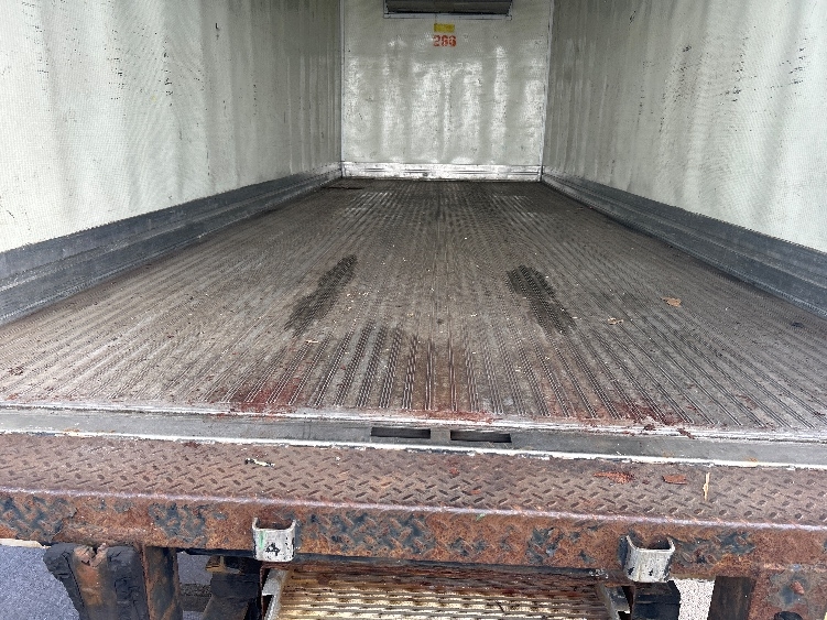 2020 Hino 268 in Braintree, MA — photo 10