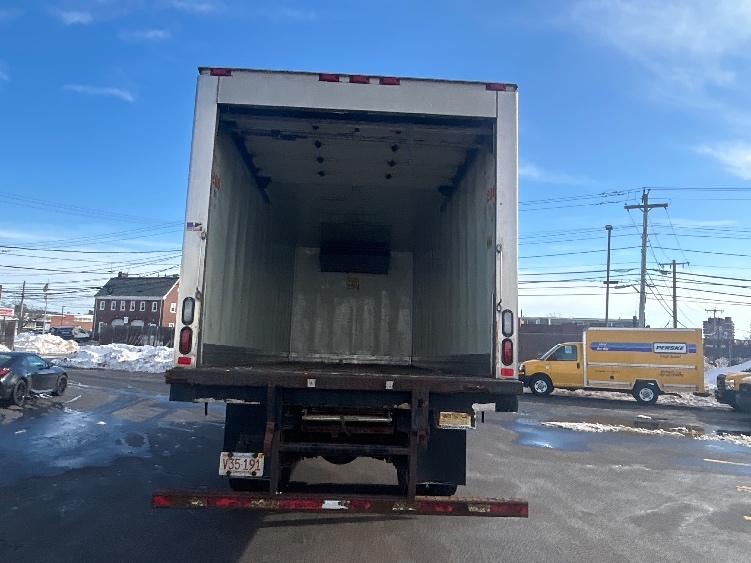 2020 Hino 268 in Braintree, MA — photo 9