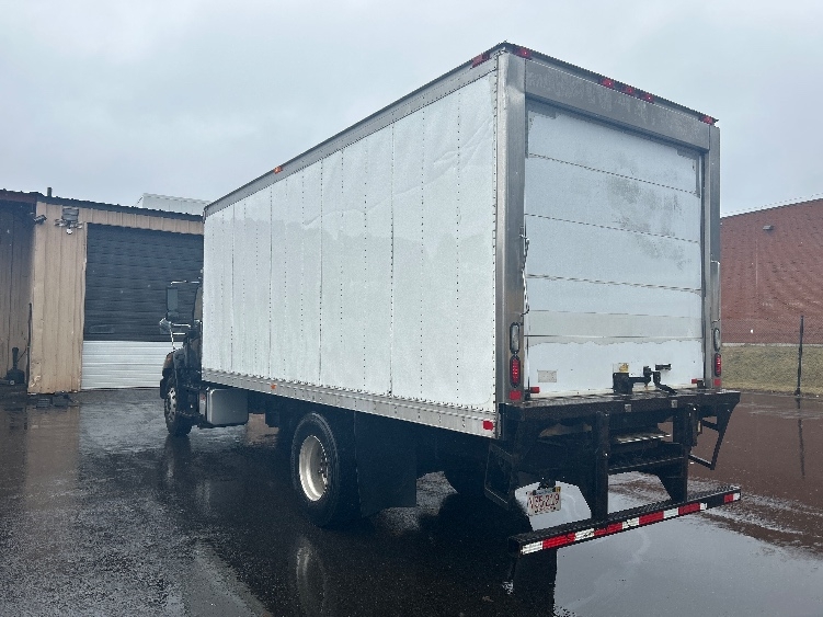 2020 Hino 268 in Braintree, MA — photo 6
