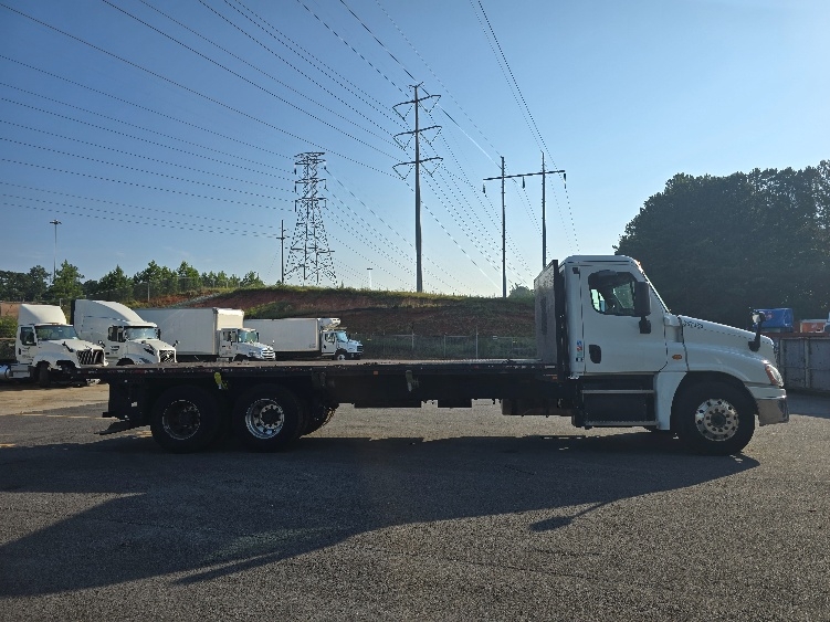 2018 Freightliner in Atlanta (Forest Park), GA — photo 10