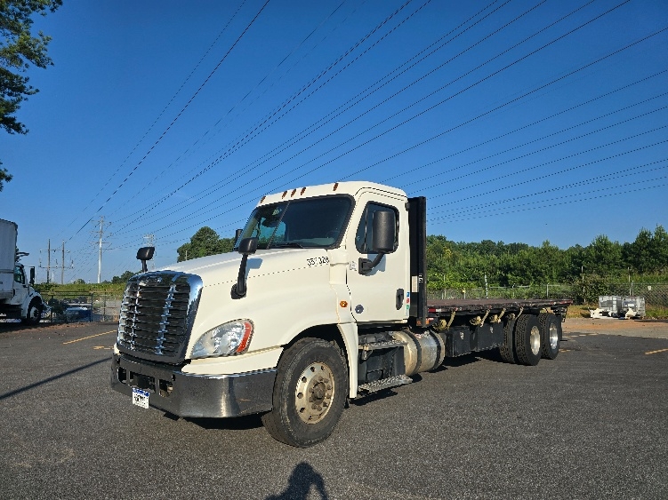 2018 Freightliner in Atlanta (Forest Park), GA — photo 3