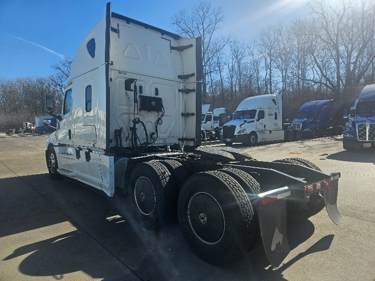 2020 Freightliner in Moberly, MO — photo 5