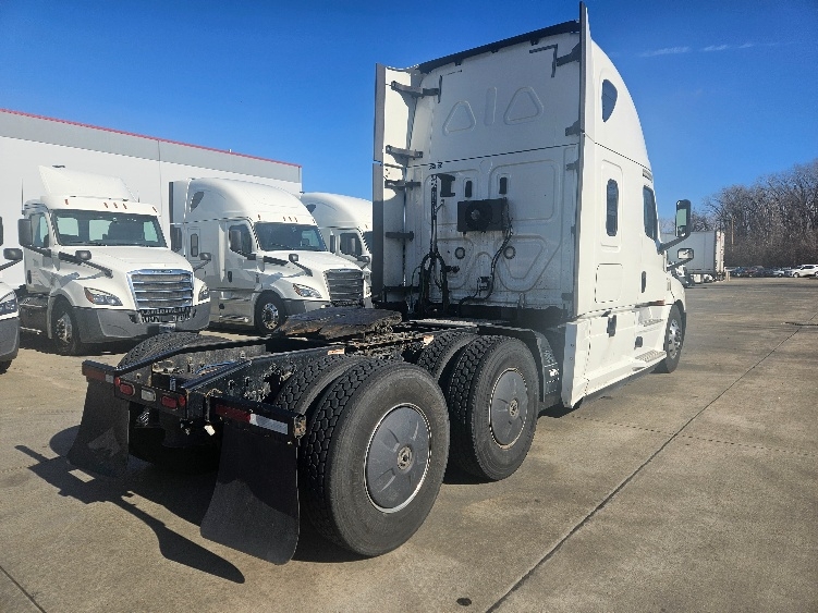 2020 Freightliner in Moberly, MO — photo 7