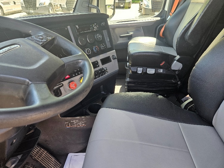 2020 Freightliner Cascadia in Moberly, MO — photo 10