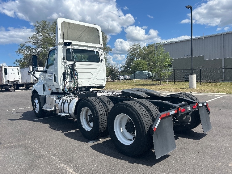 2020 International LT in Ocala, FL — photo 5